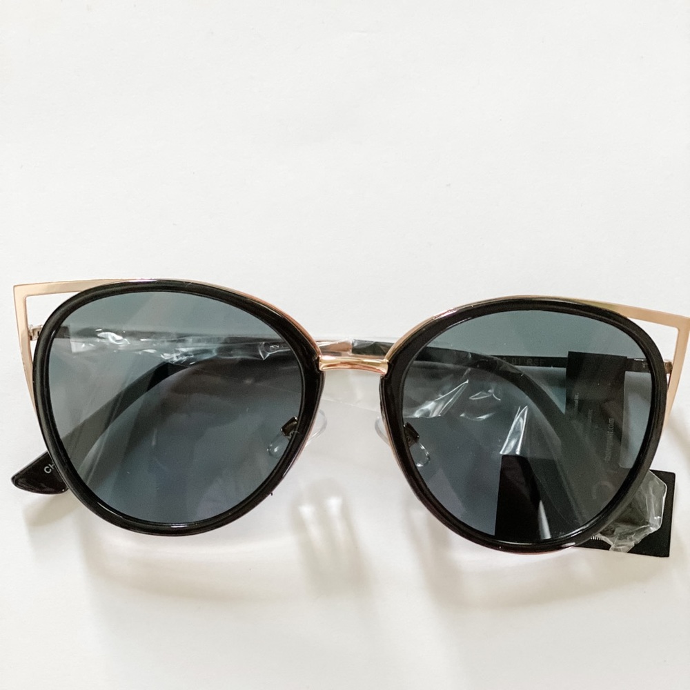 Foster Grant Florence Sunglasses